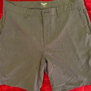 Old Navy Active men’s shorts
